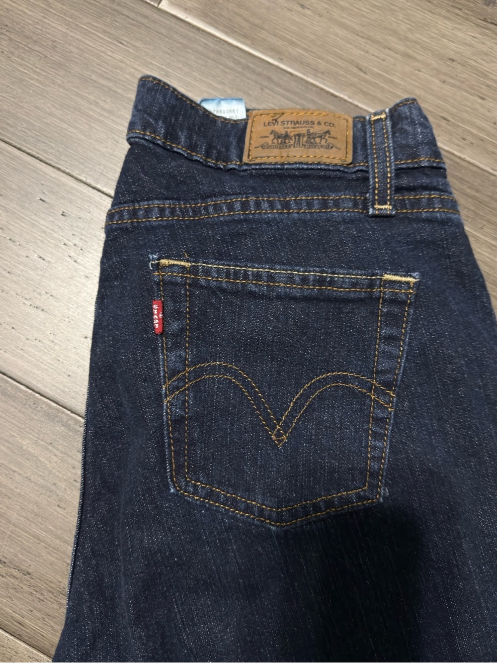 Levi's 529 Curvy Bootcut Women's Jeans — Dark Wash (Size 10M) - Picture 2 of 7